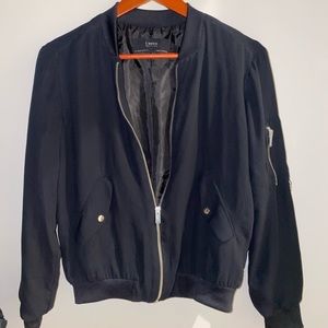 Black bomber jacket size XS